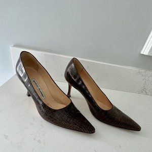Manolo Blahnik Carolyne Crocodile Pump